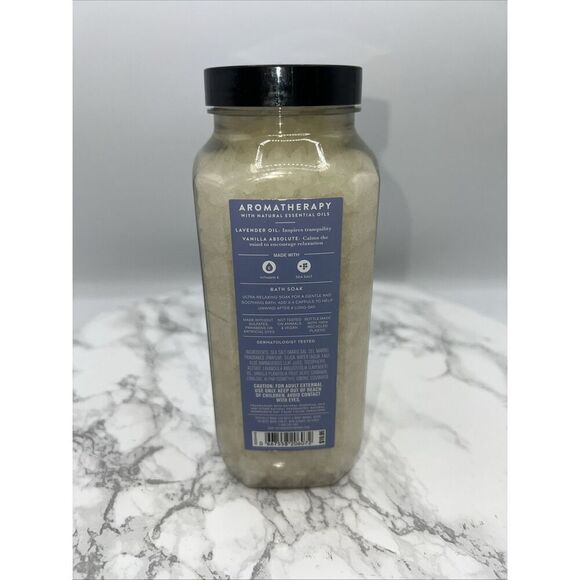 Bath & Body Works Aromatherapy Lavender + Vanilla Bath Soak Salts 17 oz NEW - Picture 2 of 2